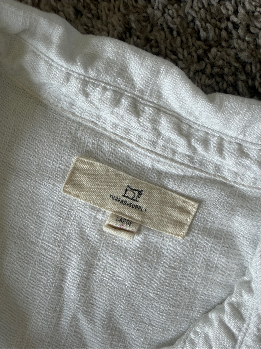 Women’s White cropped Short-Sleeve Button Front Top - Picture 3 of 4